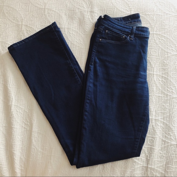 Levi’s Bold Curve Mid Rise Boot Cut Jeans - Picture 2 of 4